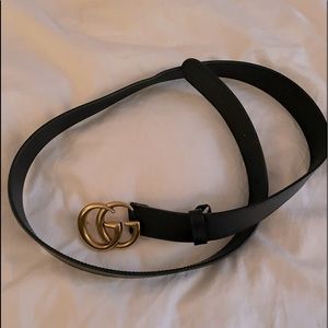 Authentic Black leather GUCCI belt double G. Size 100. Minor wear.